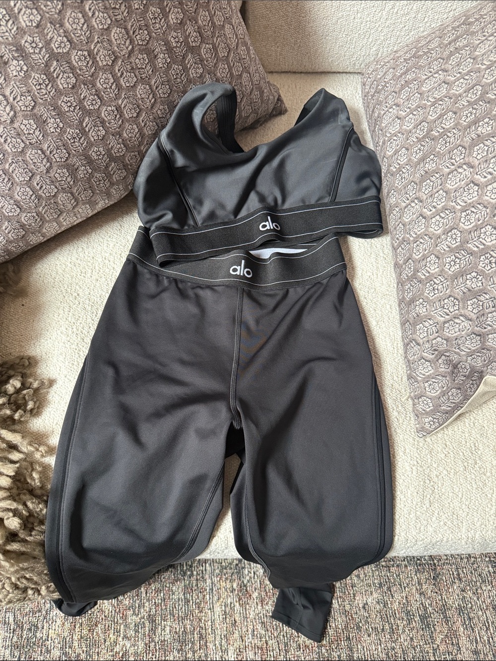 ALO Yoga Slate Grey Set
